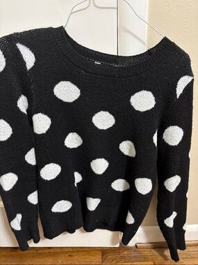 Time and Tru Black Crewneck Sweater with White Polka Dots